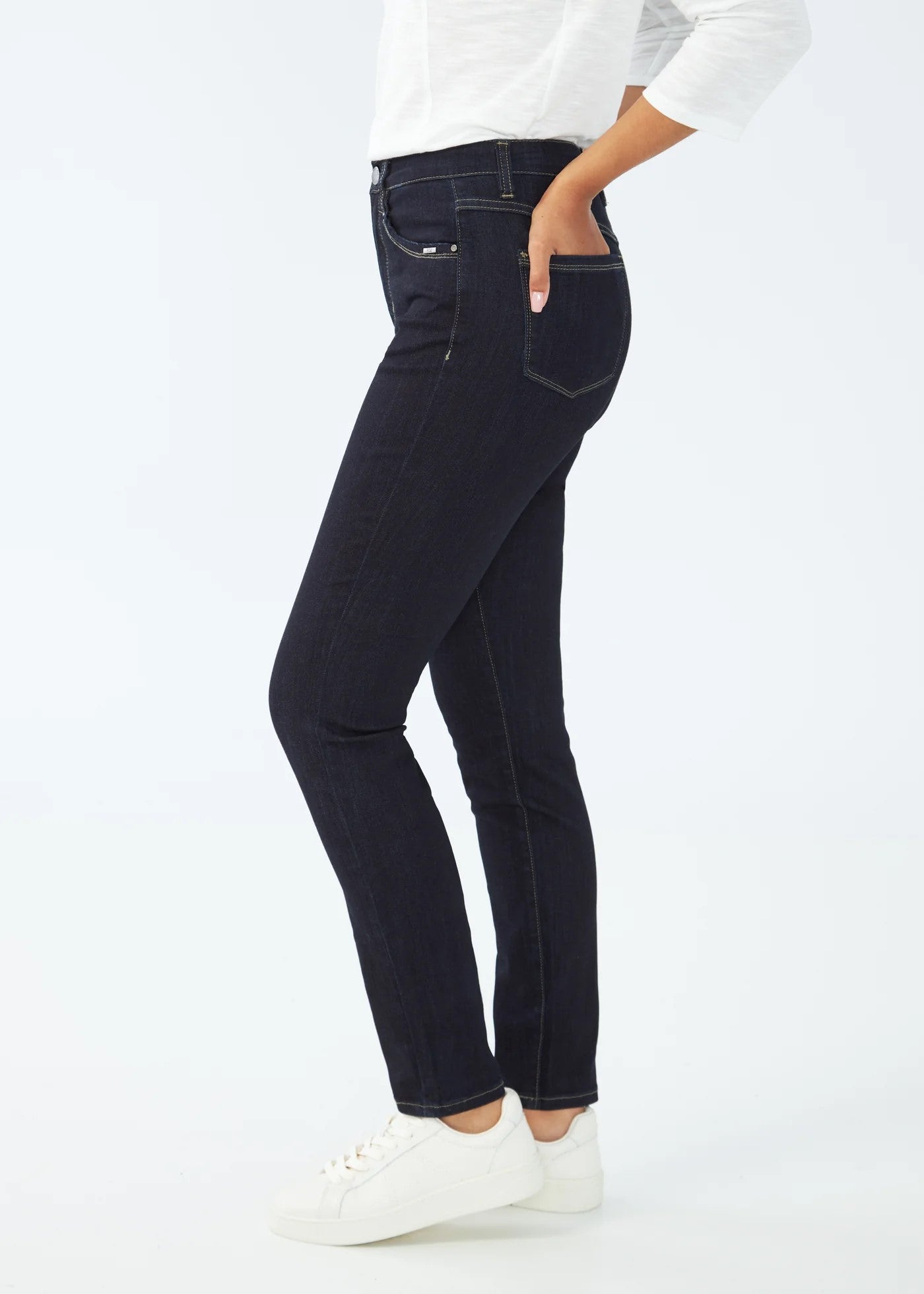 Suzanne Slim Leg Jean