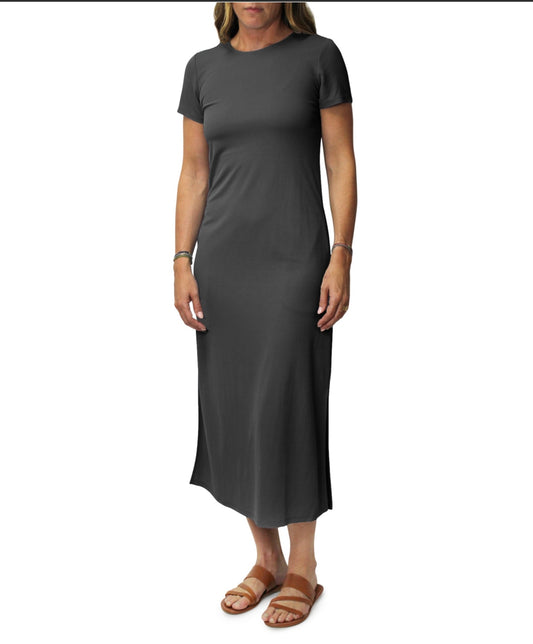 June Short Sleeve Maxi Knit Dress with Pockets